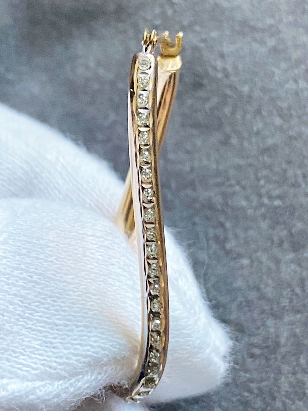 14K Solid Gold Oval Twist Hoop Earrings With Diamond Accents 1.69g